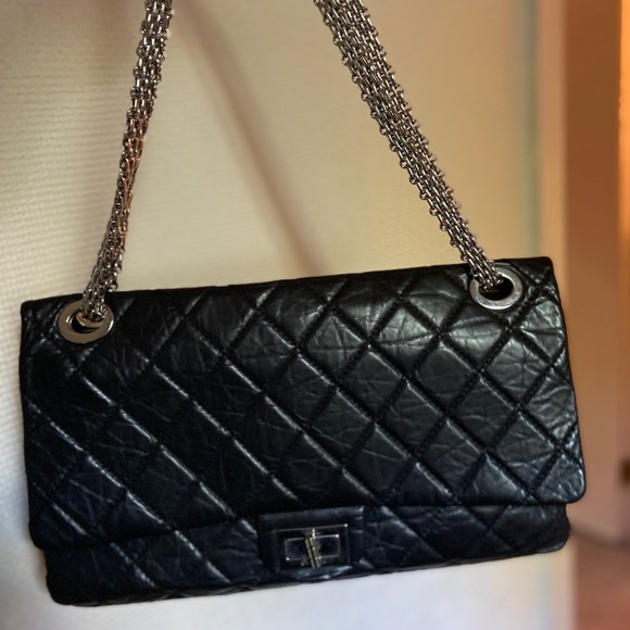 Chanel 228 Double Flap Hong Kong Mobile Exhibit - Picture 14 of 16